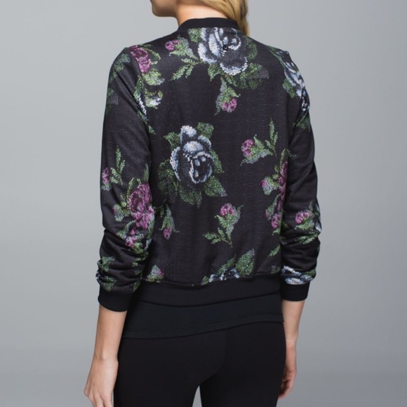 Lululemon Party Bomber Jacket Reversible Garden Party size 10 - Picture 8 of 16